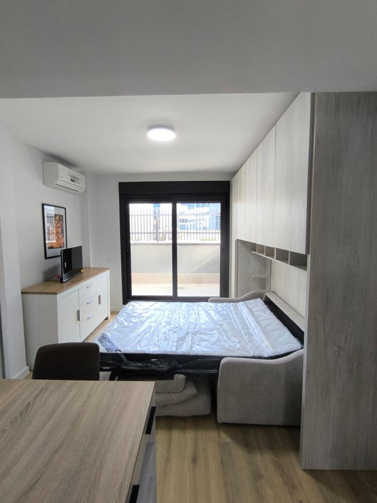 Estudios Homer Y Disney Con Piscina Olimpica Climatizada, Exterior,Gimnasio, Coworking, Netflix Y Wifi Gratis San Sebastián de los Reyes Екстериор снимка